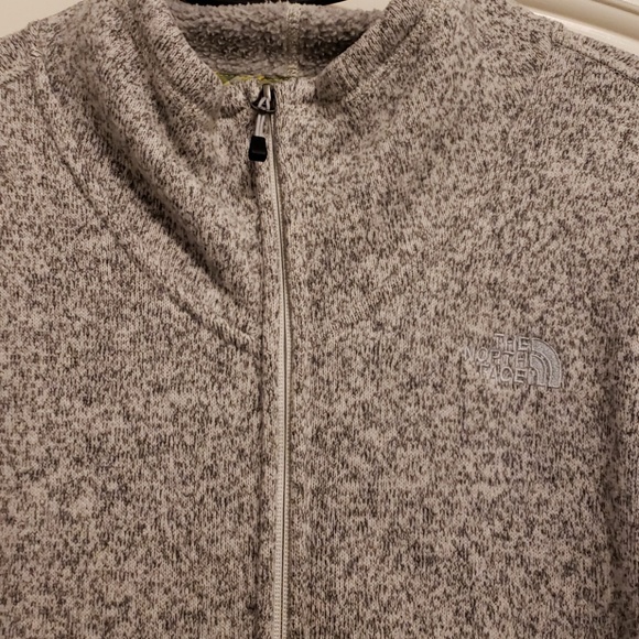 The Northface fleece - Picture 2 of 3